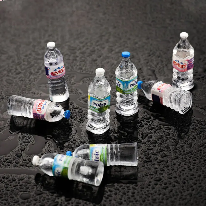

Миниатюрная модель бутылки с минеральной водой BIGHSM