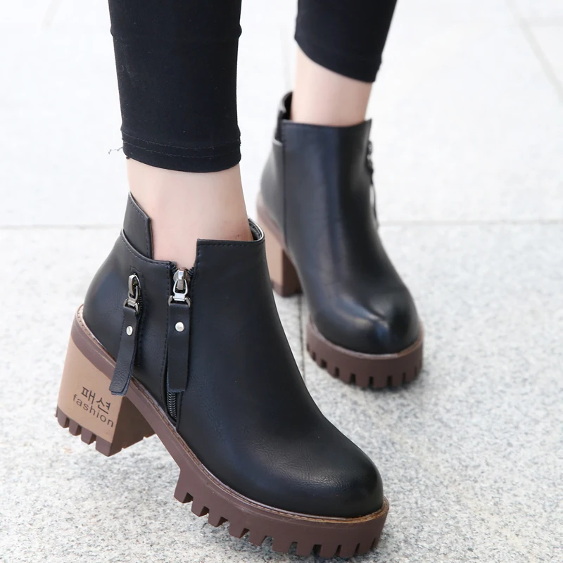 Женские полусапожки на высоком каблуке Осень-зима 2019 | Обувь