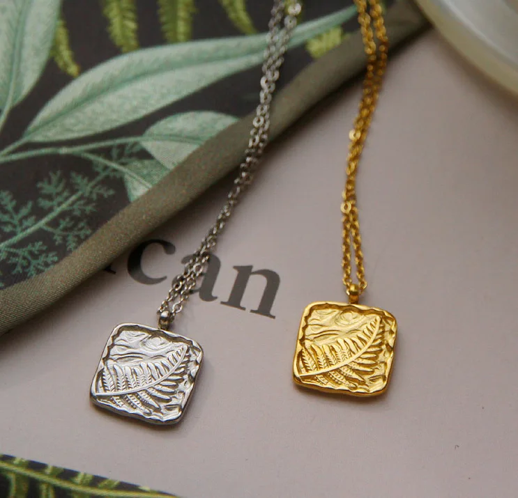 Винтажная подвеска в виде листа папоротника тисненые квадратные монеты подвески