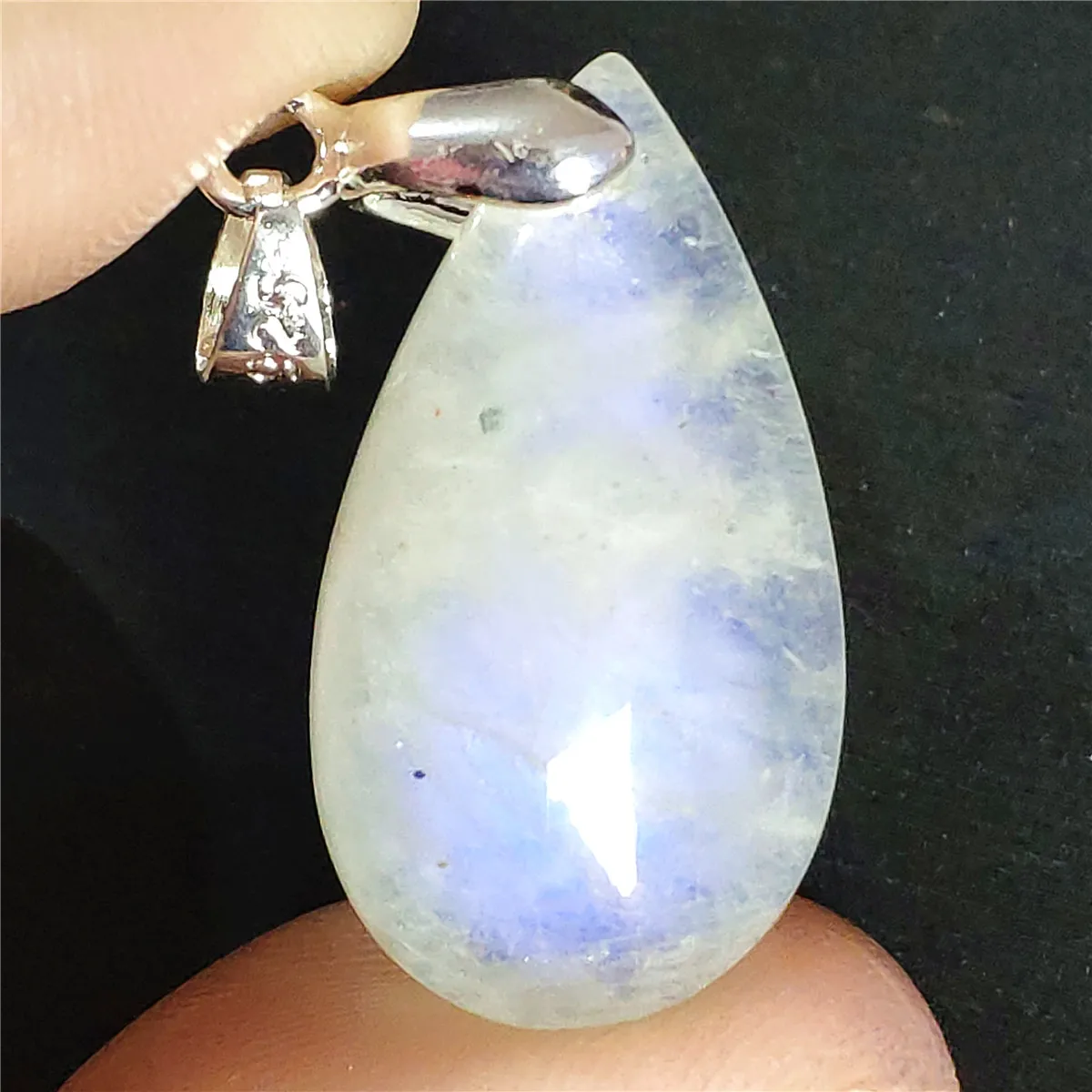 

Top Natural Blue Light Moonstone Gemstone Pendant Women 25x14x7mm Rare Clear Water Moonstone Oval Necklace Rare Jewelry AAAA