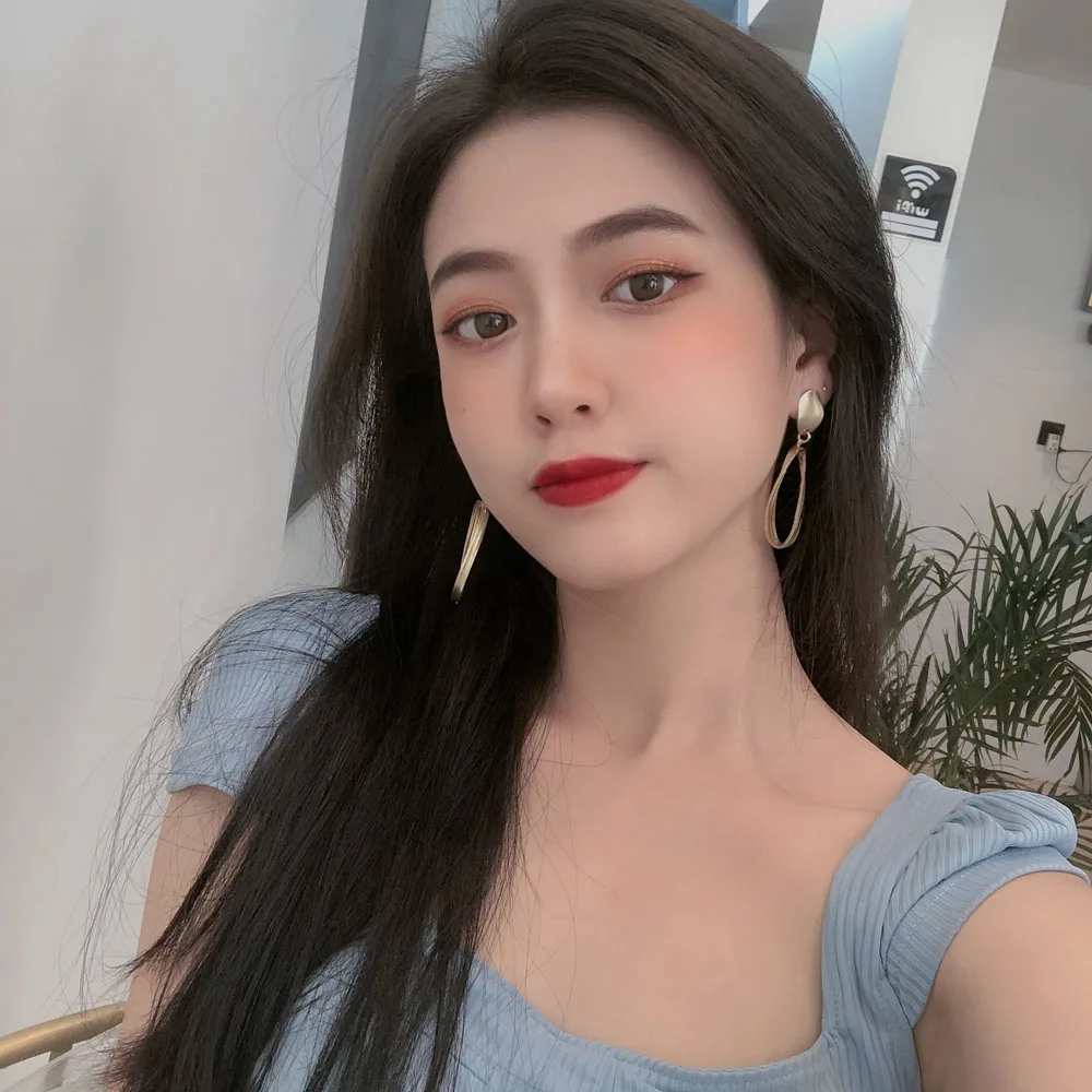 

In 2021, The Korean Temperament Exaggerated Geometry Ms Metal Earrings Hollow Out Distorted Contracted Jewelry Gifts