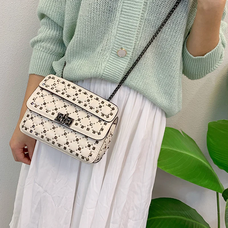 

Retro Full Rivet Cross Body Chain Bag for Women 2021 New Fashion Single Shoulder Messenger Flap Bags Ladies Purses and Handbags
