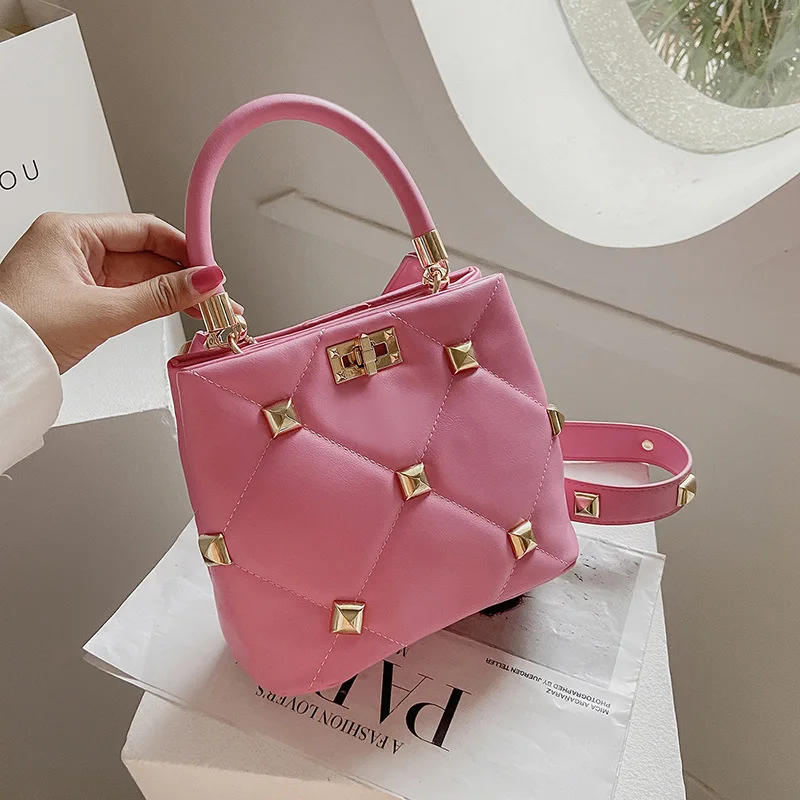 

2021 new fashion same style PU leather solid color rivet lock ladies handbag shoulder bag diagonal bag dating bag designer bag