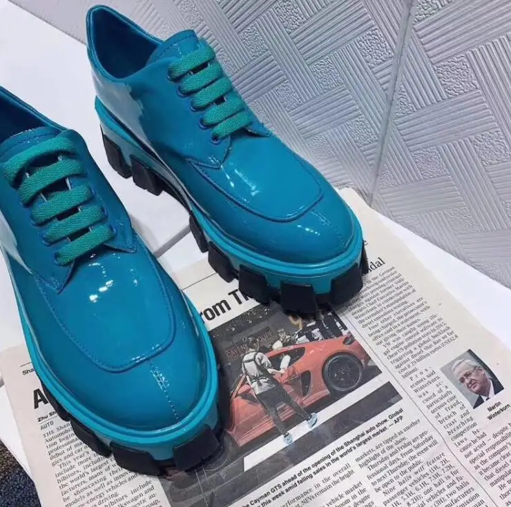 Женские кроссовки из натуральной кожи на плоской платформе Новинка весны 2020 года