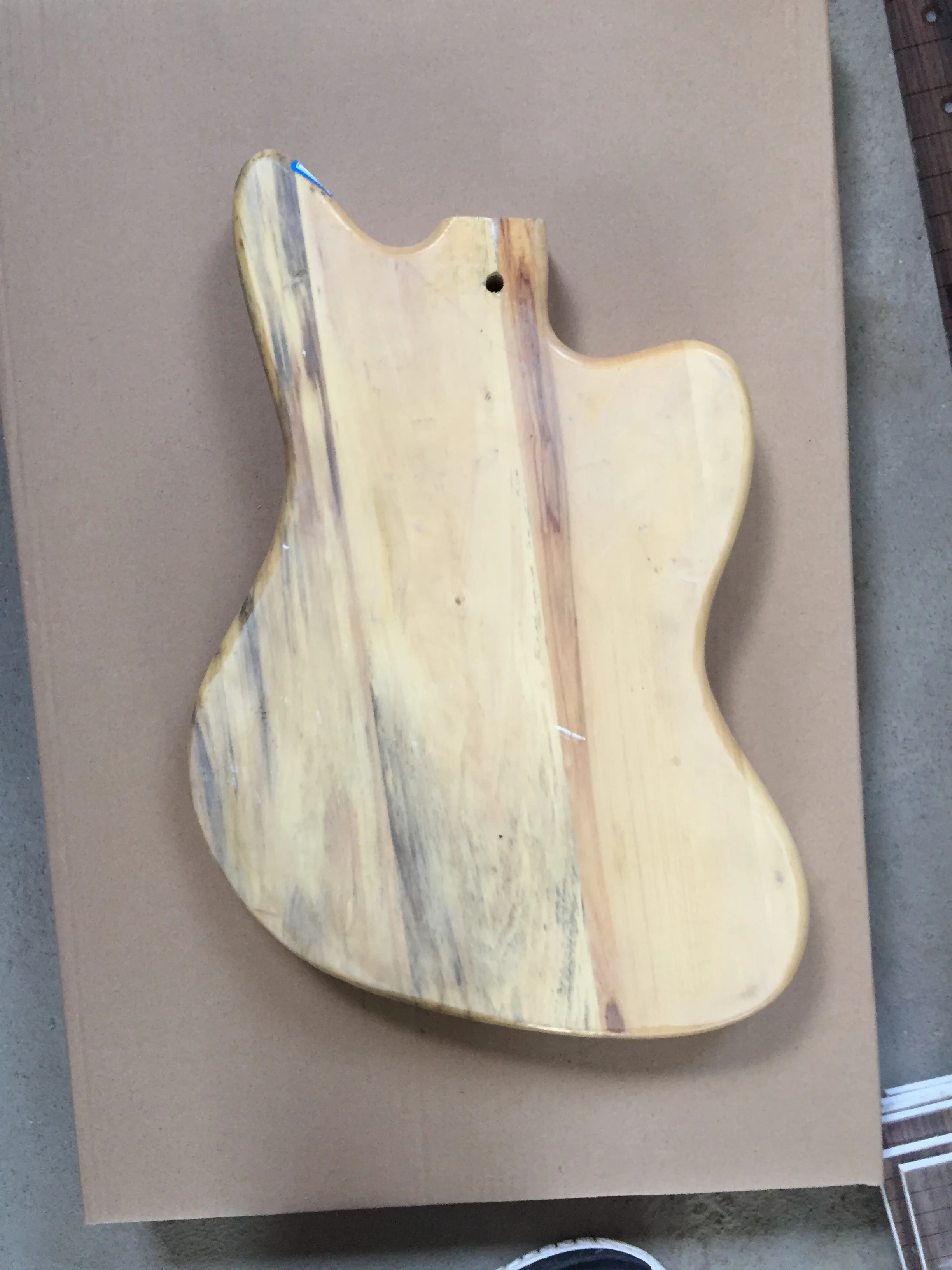 

Afanti Music Electric guitar/ DIY Electric guitar body (AMW-002)