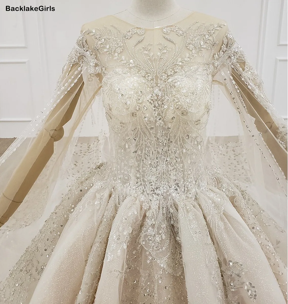 Роскошное Свадебное платье из бисера с накидкой круглым вырезом аппликацией и