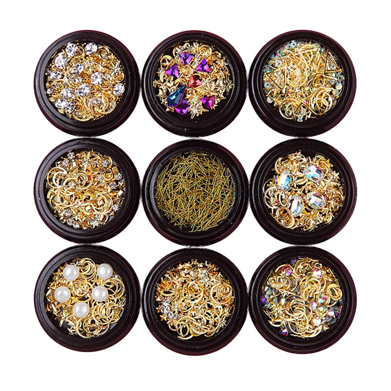 

9 Styles 1 Box Japanese Popular DIY Nail Art Star Moon Gems Jewelry Mixed Box Set Copper Plate Round Rivet Sequin Nail Ornament&