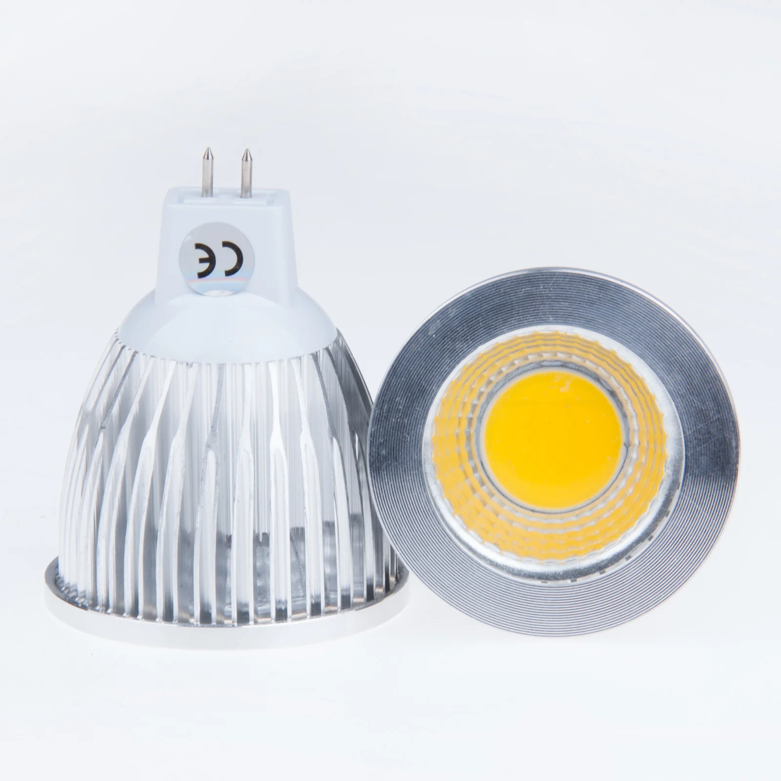 Фото 6W 9W MR16 LED COB Bulb Spotlight Lamp Cold / Natural Warm White AC/DC 12V Dimmable Лампы и освещение 6W 9W MR16 LED COB Bulb Spotlight Lamp Cold / Natural Warm White AC/DC 12V Dimmable Лампы и освещение