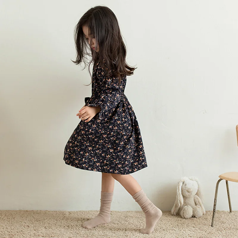 Элегантное платье с оборками на воротнике для крупных девочек осенняя одежда