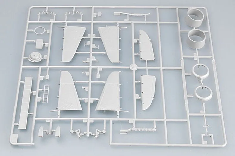 Модель самолета Trumpeter 02823 1/48 комплект летательных аппаратов в сборе из