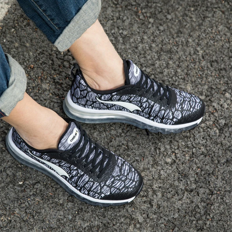 

ONEMIX Man Air Cushion Running Shoes Outdoor Breathable Damping Walking Sneakers Women Summer Trainers Tennis Light Sport Shoes