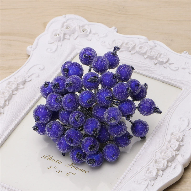 

40 Pcs Decorative Mini Christmas Frosted Fruit Berry Holly Artificial Flower