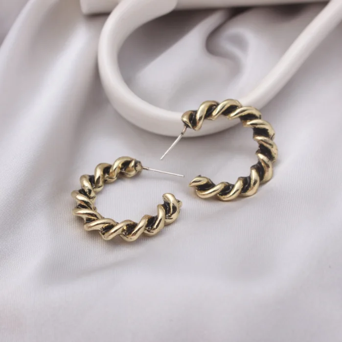 

D home 2020 Earrings New letters retro millet beads small pearl love front and back elegant stud sp1027