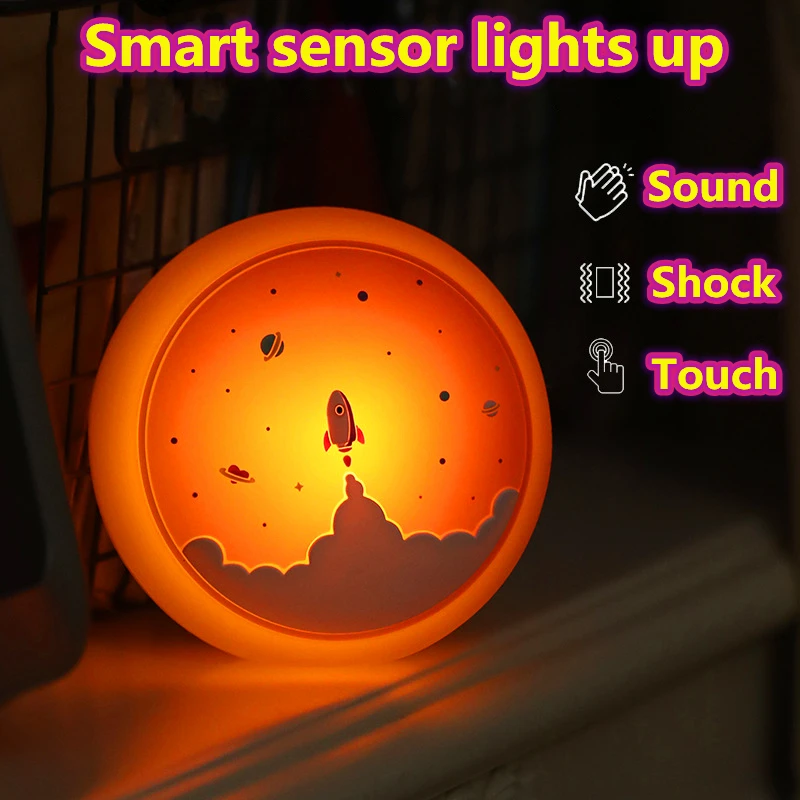 

Креативный космический ночной Светильник Rocket, умный датчик, USB-зарядка, сенсорный светильник, голосовое управление, силиконовая светодиодс...