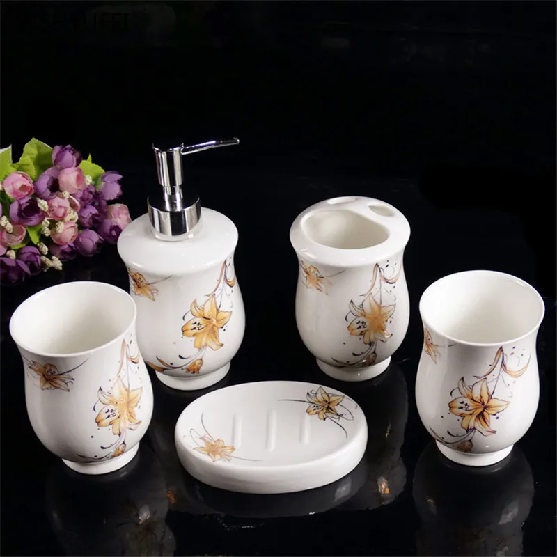 

WSHYUFEI European Ceramics Bathroom Five-piece set High-end soap dispenser Wash Toothbrush Holder Creative Bathroom Kit