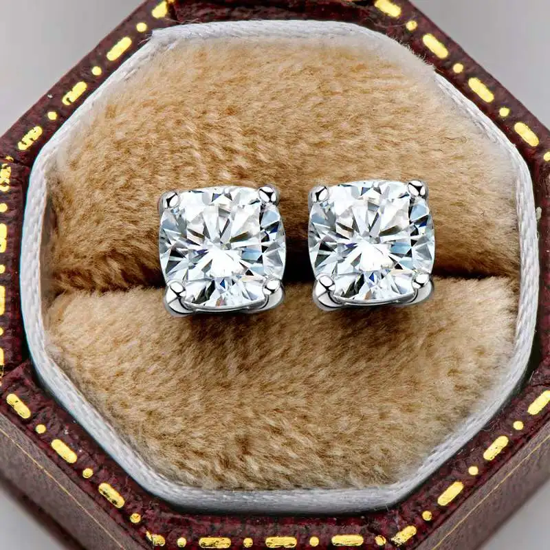 

Модные серьги-гвоздики, серебряные, сертифицированные, 0,5-1ct D VVS1, с огранкой подушки, с покрытием из 18-каратного золота, с 4 зубцами