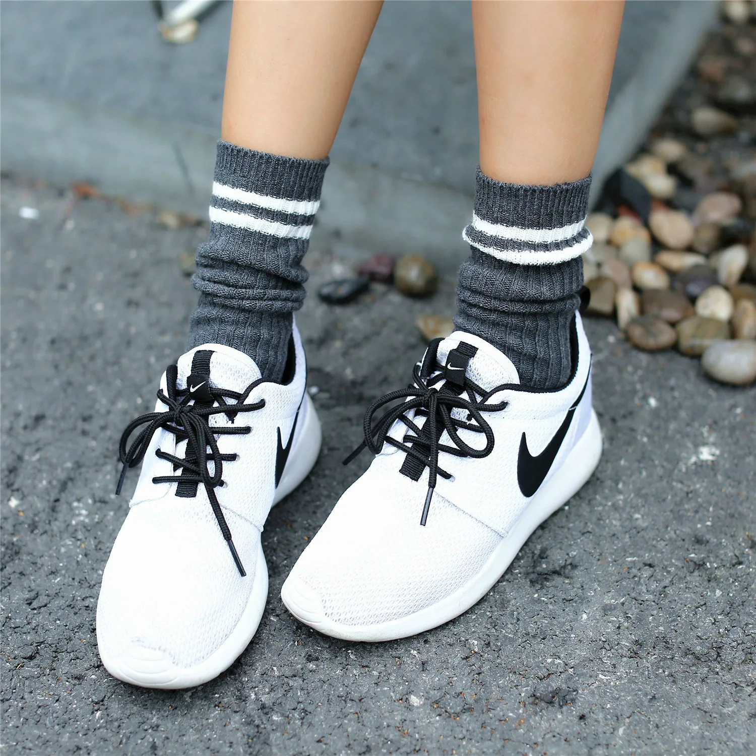 

Autumn and Winter New Retro Pile Pile Socks Two-bar Thick Line College Wind Cotton Tube Socks Women Kawaii Cute Lot/wholesale
