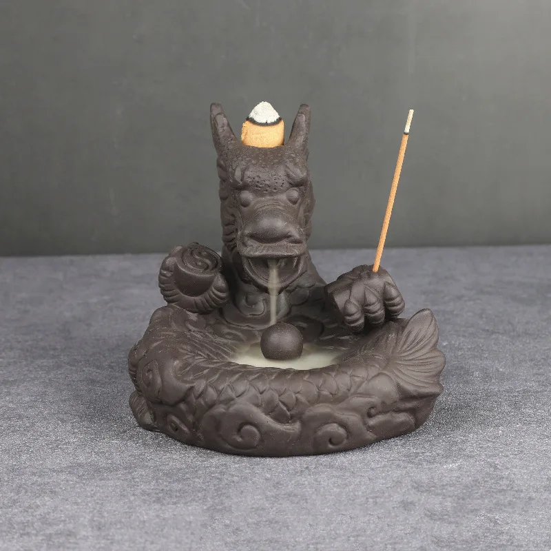 

New hot sale Xianglong spit fog backward censer creative retro porch censer ceramic Ornaments