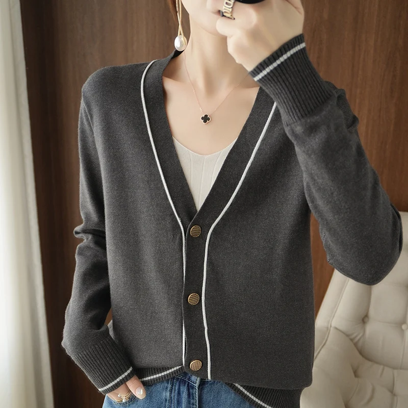 

2021 new ladies cardigan v-neck ladies knitted small coat thick warm long-sleeved sweater loose large size women's top