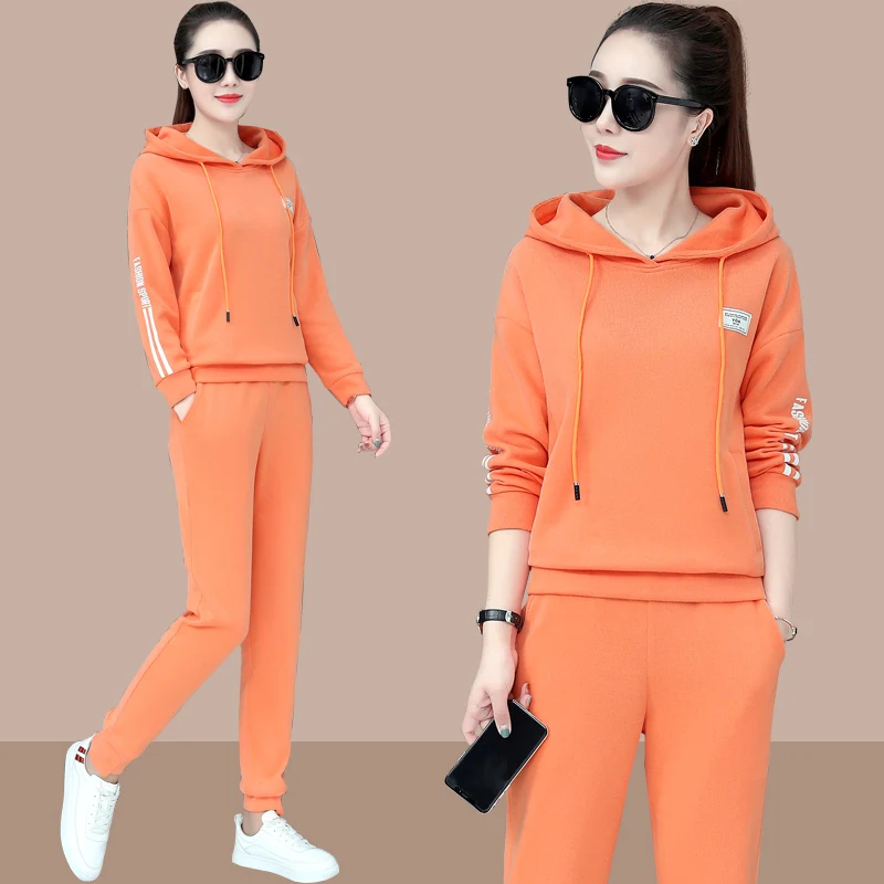 

Women's autumn and winter suit 2020 new spring and autumn fashion sports suit plus velvet suit ocean air leisure two sets