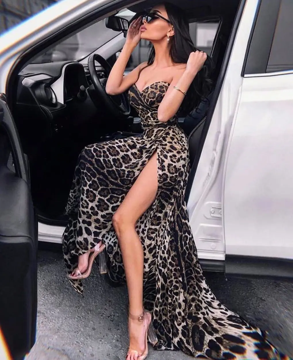 

Женское пикантное длинное платье без бретелек, новое летнее женское повседневное пляжное платье с леопардовым принтом, женские платья для ...