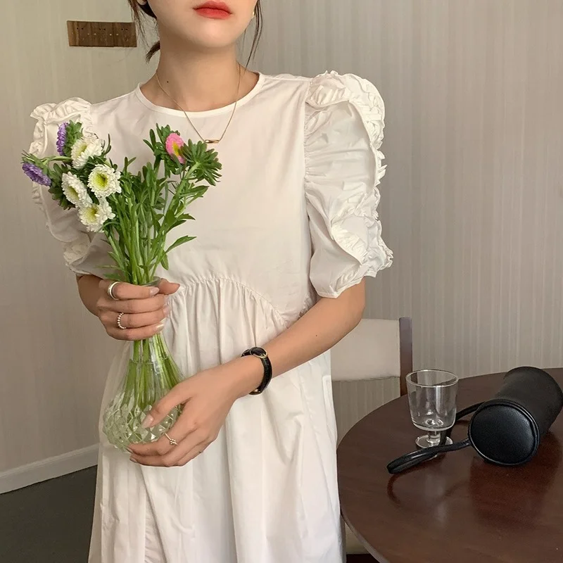 

Korejpaa Women Dress 2021 Summer Korea Temperament Sweet Ladies Round Neck Solid Color Wood Ears Puff Sleeves Pleated Vestidos