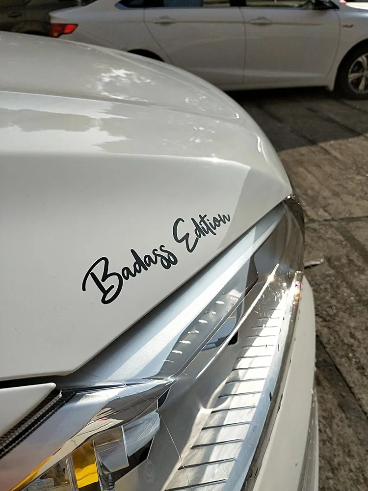 Забавная виниловая наклейка ZTTZDY 15 5 см * 2 9 в виде слова Badass Edition для автомобиля