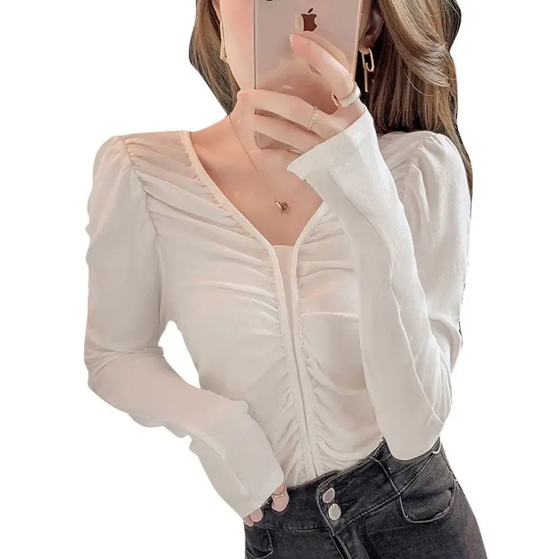 

Early spring 2021 new V-neck pleated long sleeve T-shirt for women