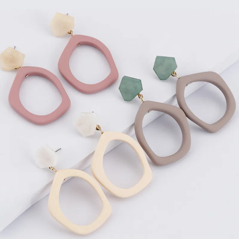 

2021 Round Hollow Earrings for Woman New Dangle Earring Exquisite Jewelry Gift