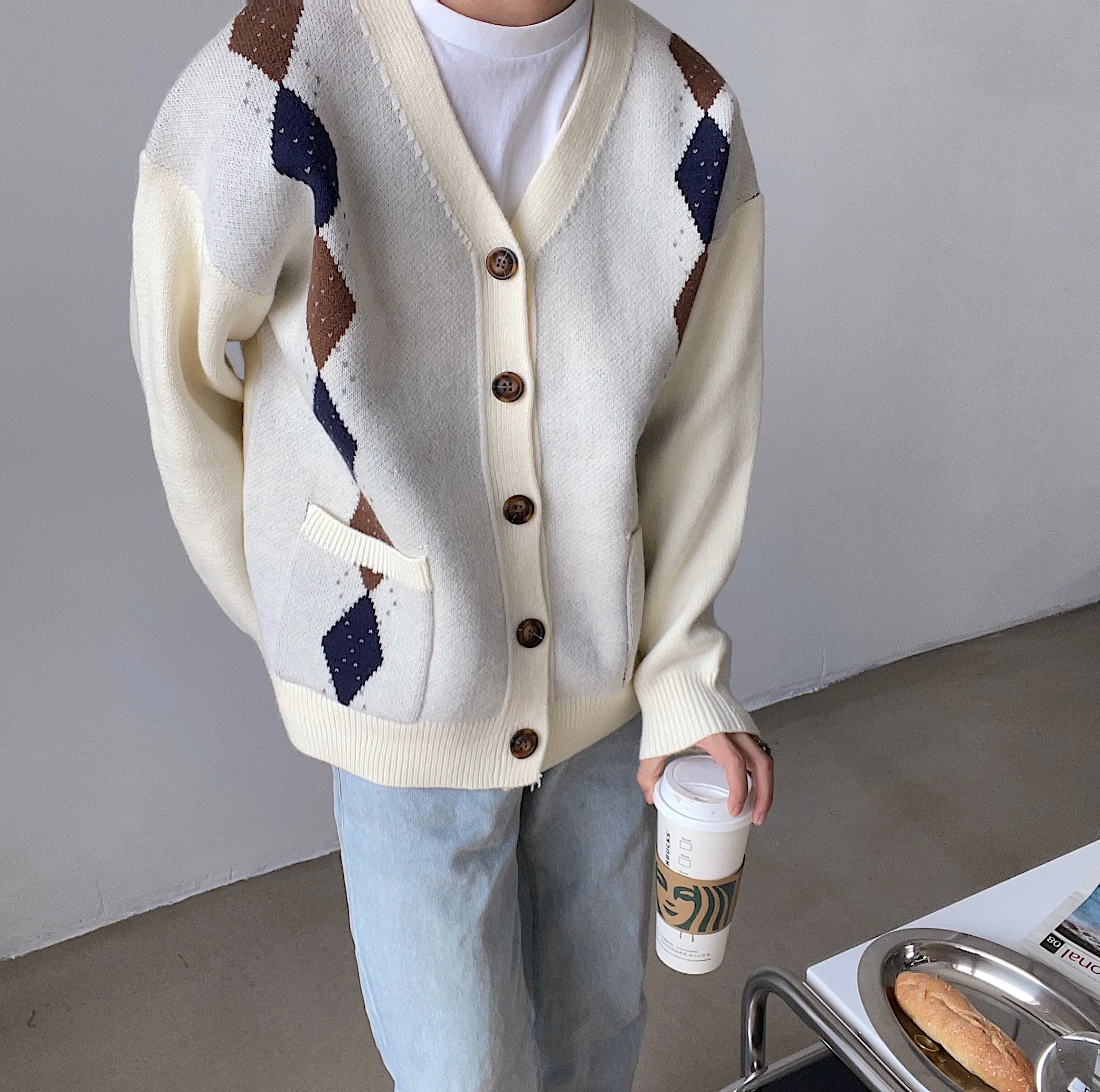 

2021 autumn and winter men's thick knitted cardigan Korean version of the new jacket sweater men's sweater jacket