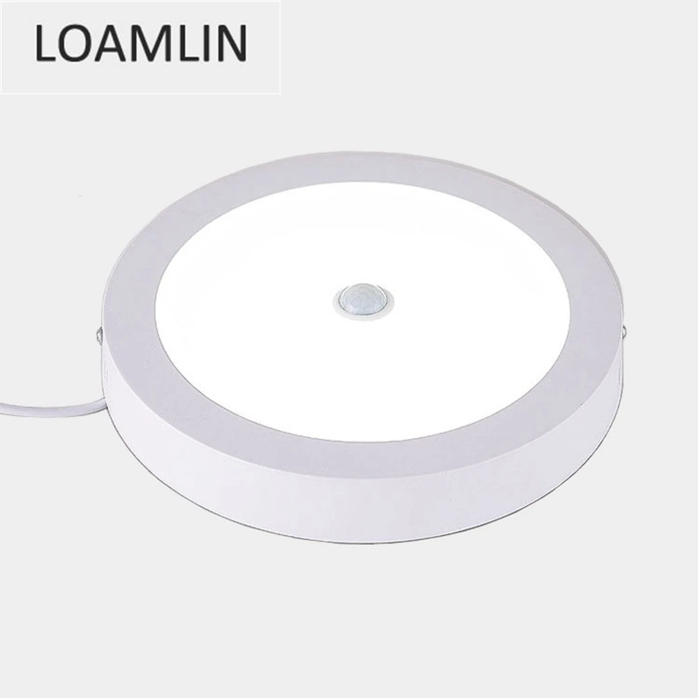 Потолочный светильник с пассивным ИК датчиком движения человеческого тела