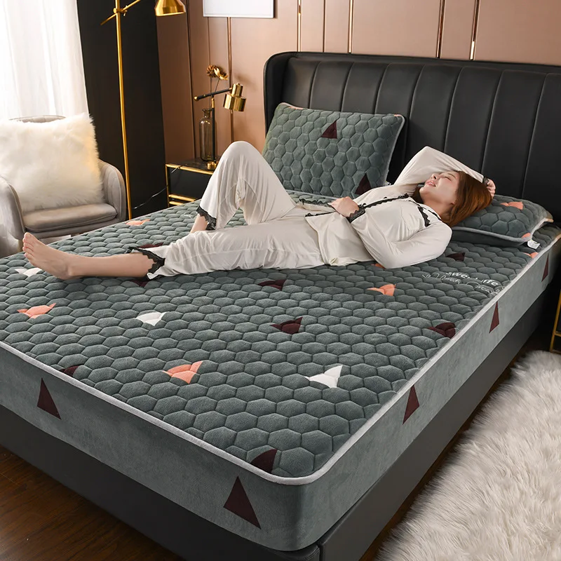 

Bedding Thick Quilted Coral Fleece Fitted Sheets Milk Fleece To Keep Warm Non-Slip Fixed Dustproof Mattress 150cmx200cm+30cm