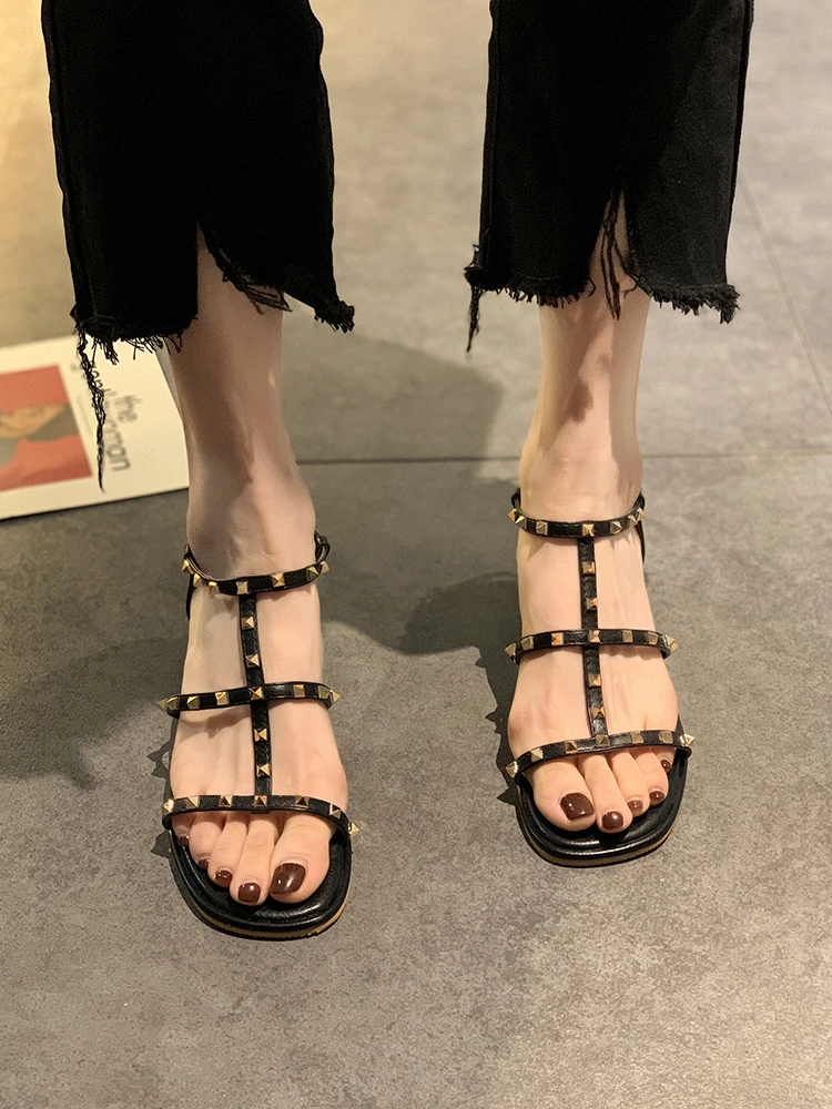 

Med Roman Sandals Fashion Womens Shoes 2021 All-Match Suit Female Beige High Heels Open Toe Medium Gladiator Luxury Beach Studde