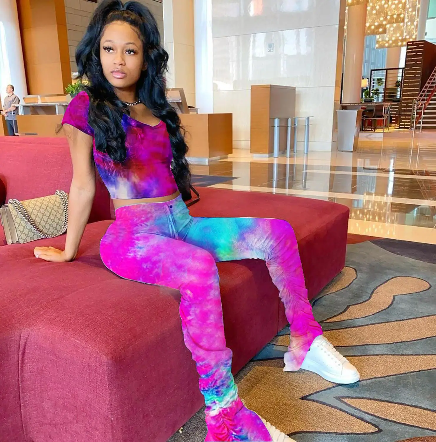 

Summer tie-dye pleated slit micro horn 2 pieces women's crop top and stacked pants street wear matching suit for women