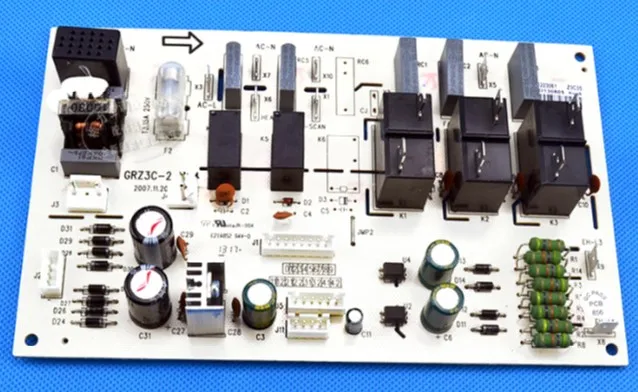 

Новая и оригинальная материнская плата Z3C35,GRZ3C-2,LF26W/A RF28W/B 30223061