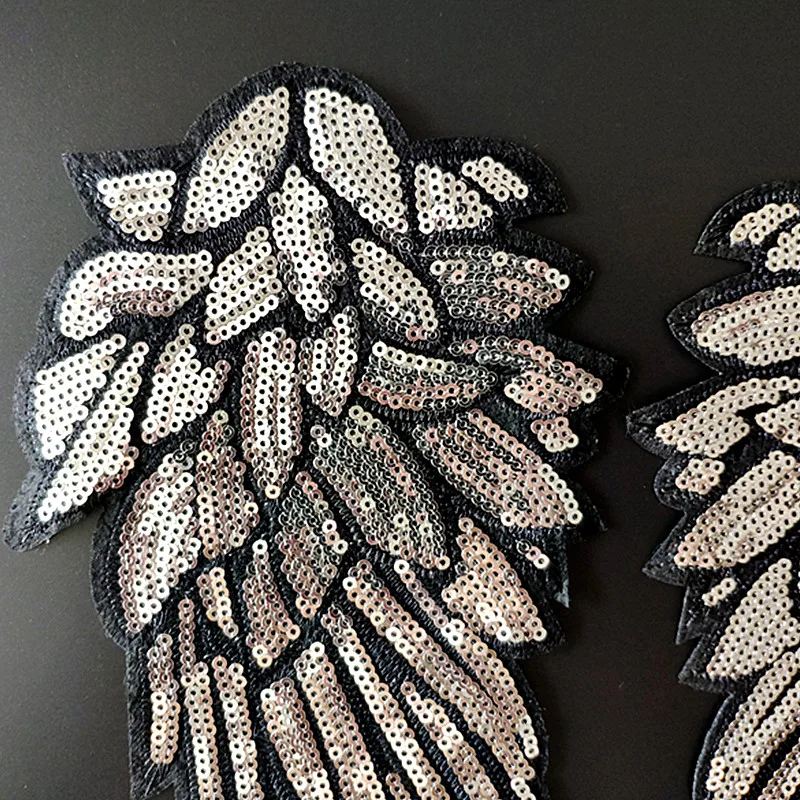 Футболка женская серебряная нашивка с блестками 27 см крылья дело ним байкерские