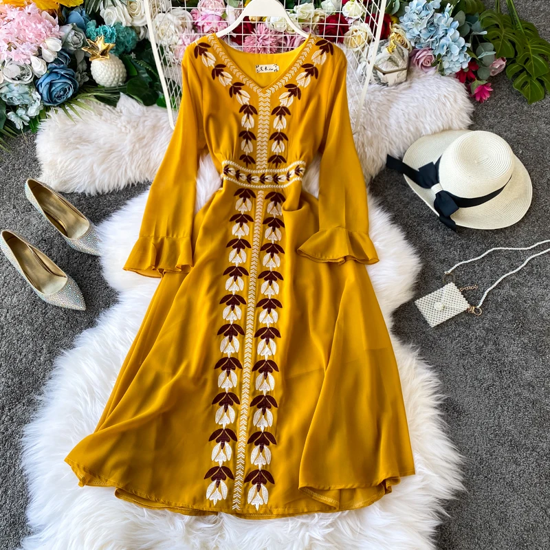 Женское длинное платье в богемном стиле Gagarich элегантное пляжное с v-образным