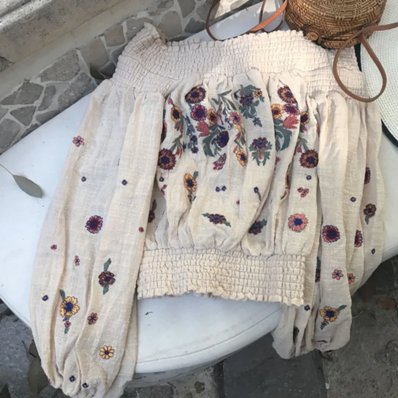 Boho короткая блузка 2020 Новая женская вышивка сексуальный топ на одно плечо летние