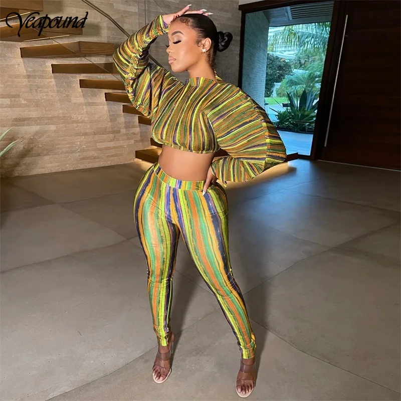 

Спортивный костюм женский из двух предметов, топ в полоску и брюки-карандаш большого размера с длинным рукавом и завязками на манжетах