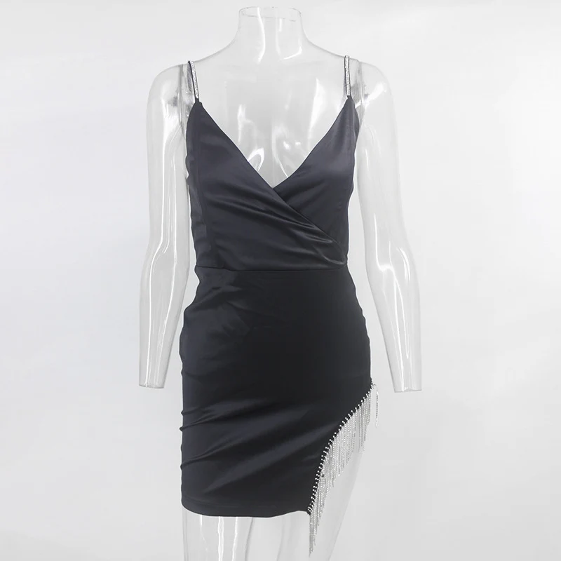 

AECU Dress 2021 Tassel Black Glitter Dress Women Spaghetti Strap Mini Sexy Dresses Female Party Dress Club Summer Satin Vestido