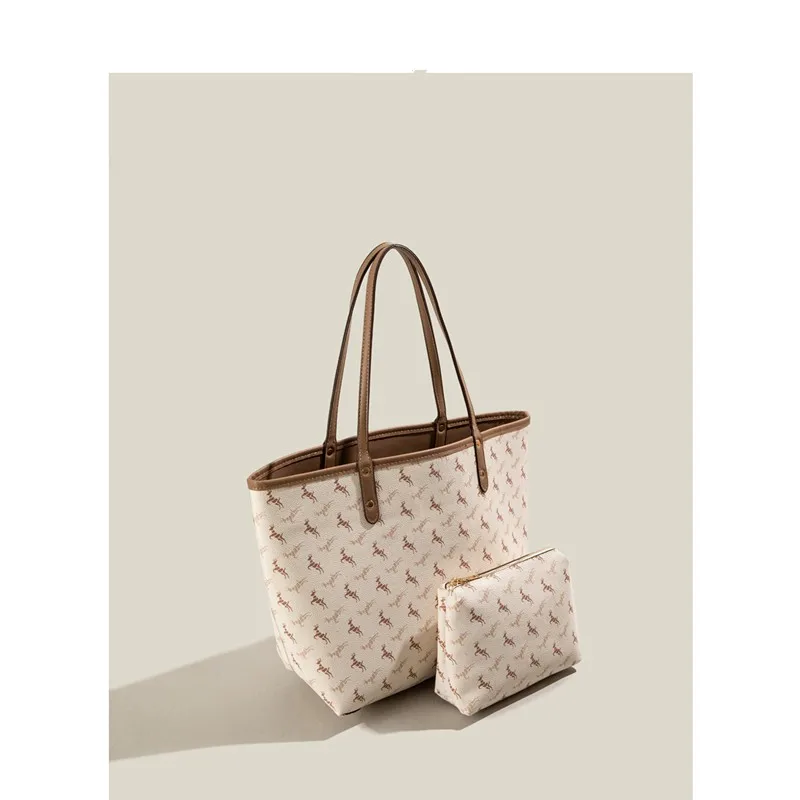 

Сумка-мессенджер в винтажном стиле с принтом медведя