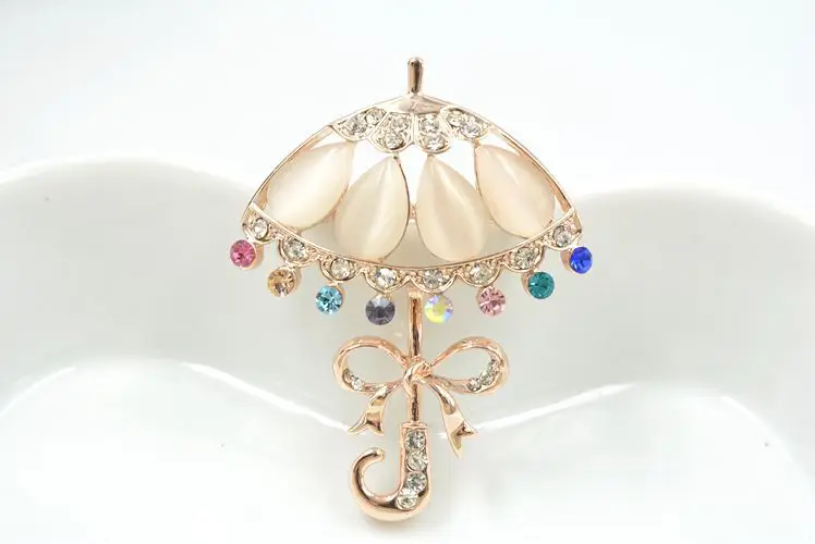 Модные аксессуары брошь в виде зонта с кристаллами от Swarovski двойное