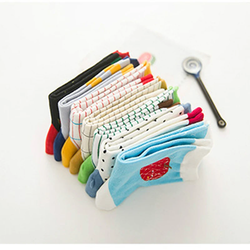 

1/3Pair Women Cotton Socks Cartoon Cartoon Fruits Striped Short Socks Casual Autumn Winter Fashion Funny Cute Crew Women Socks