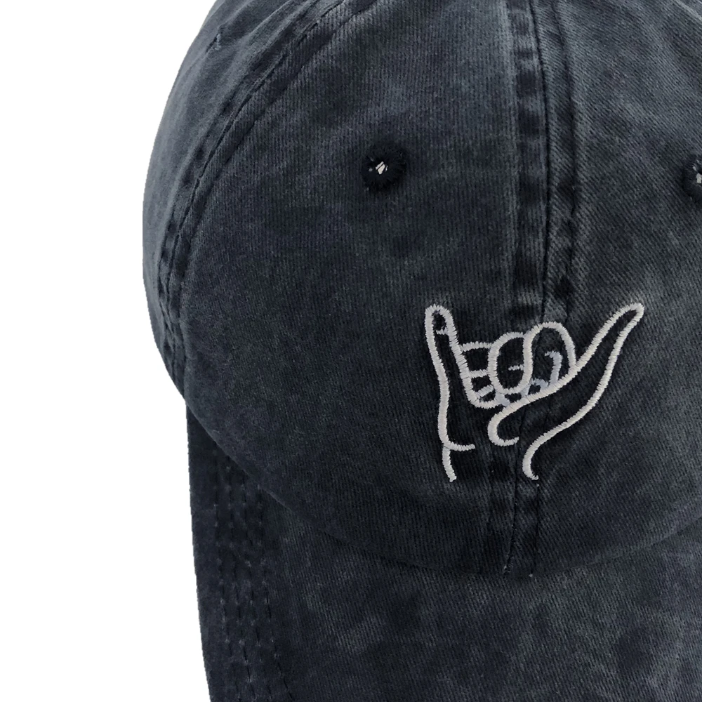 

New finger embroidery cap outdoor leisure Washed Baseball Caps Adjustable Hip Hop hat 100%Cotton Women Man hats