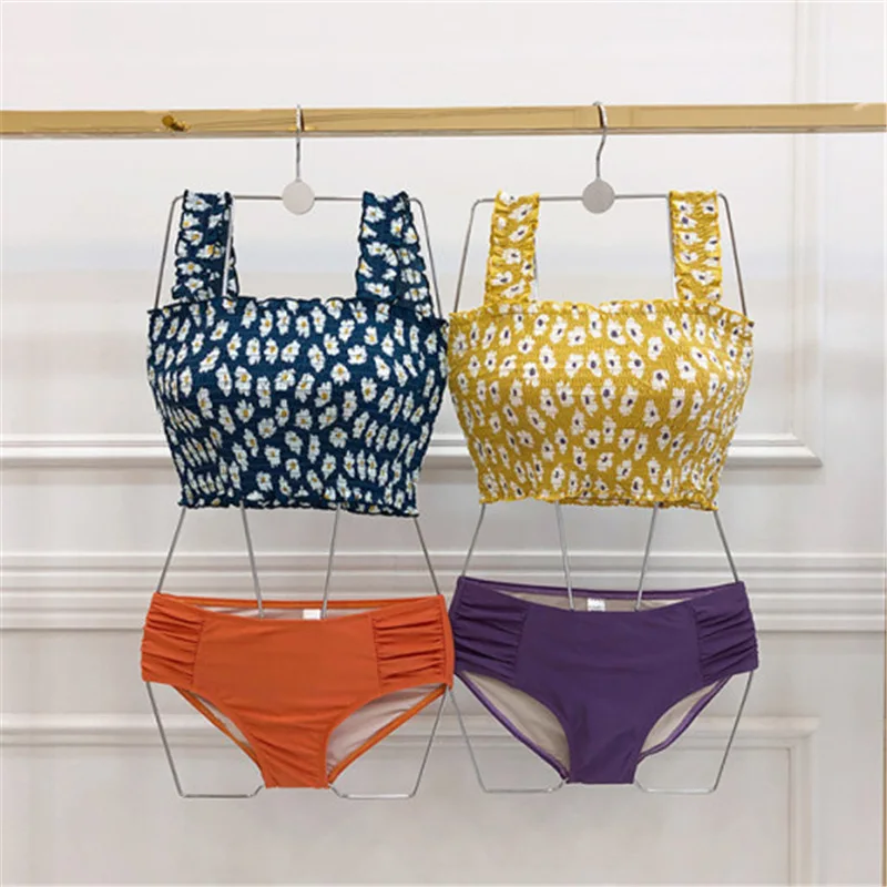 

Daisy split swimsuit women's French floral platycodon pleated bikini bikini