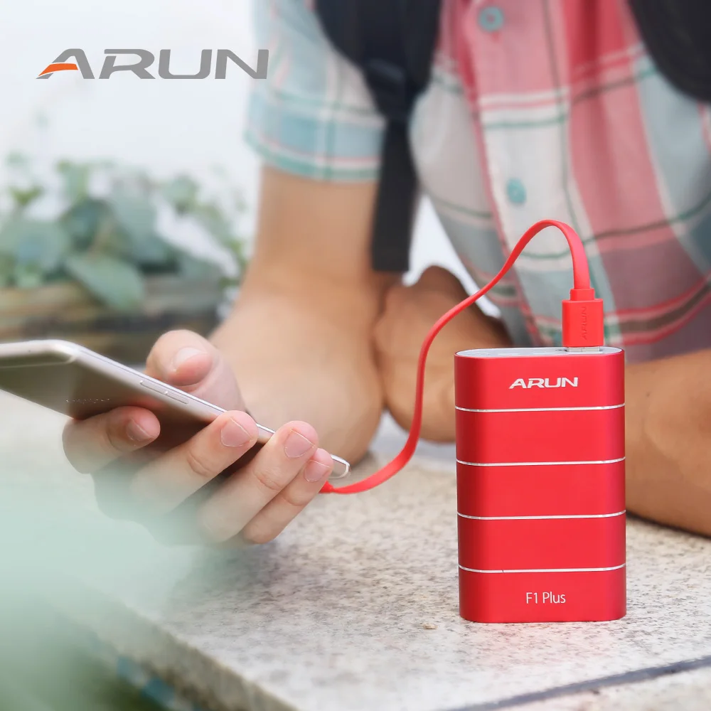 Внешний аккумулятор Arun 10000 мАч с двойным usb портом F1 Plus портативный для