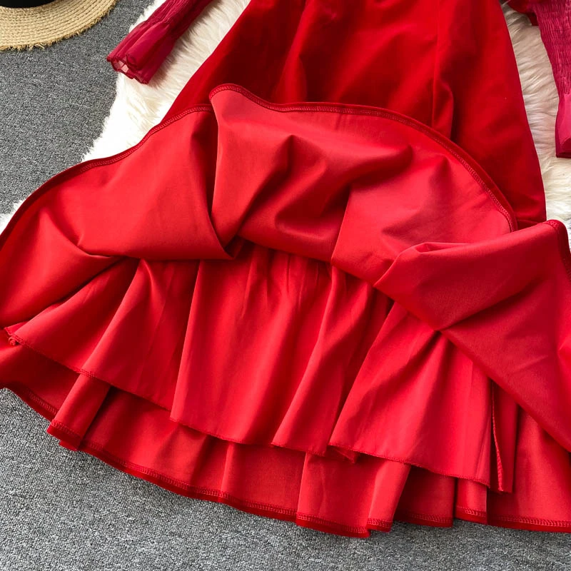 

Women's Luxury Embroideried Slim Waist Puff Sleeve Square Collar Vintage Party Dress Palace Elegant Red Velvet Dress