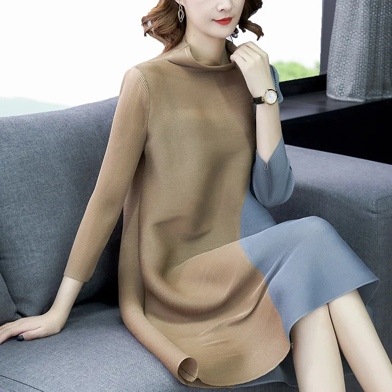 Платье женское Плиссированное средней длины с воротником-стойкой | Женская