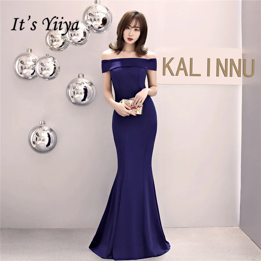 Вечернее платье с открытыми плечами It's Yiiya DX382 темно синее рюшами вечернее 2020