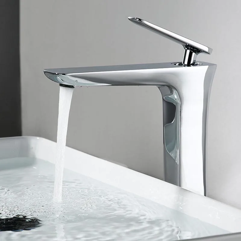 Хромированный/матовый латунный Смеситель для раковины в ванной комнате |